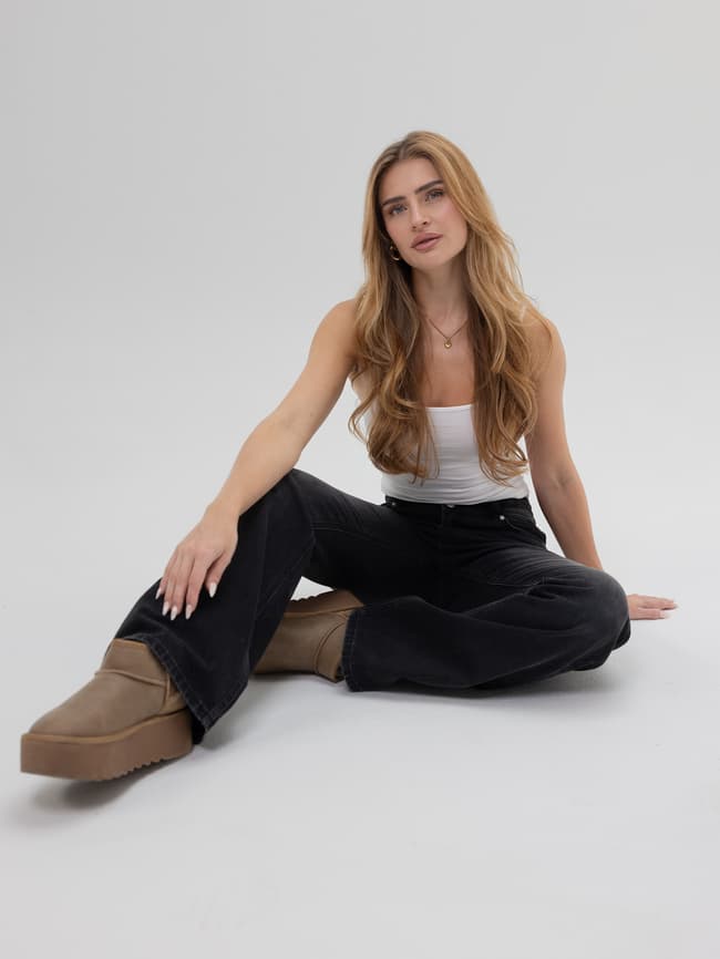 Anna von Klinski x REVIEW Bootcut Jeans - Black