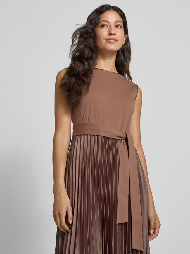 Ausgestelltes Midikleid mit Lyocell-Viskose-Anteil Modell 'SAMUELE' - Hellbraun