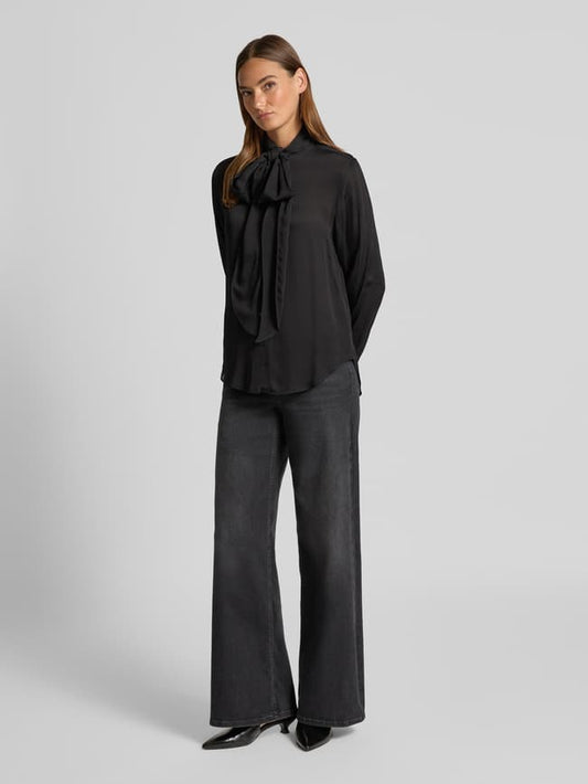 Loose Fit Langarmbluse aus reiner Viskose Modell 'EKARMA' - Black